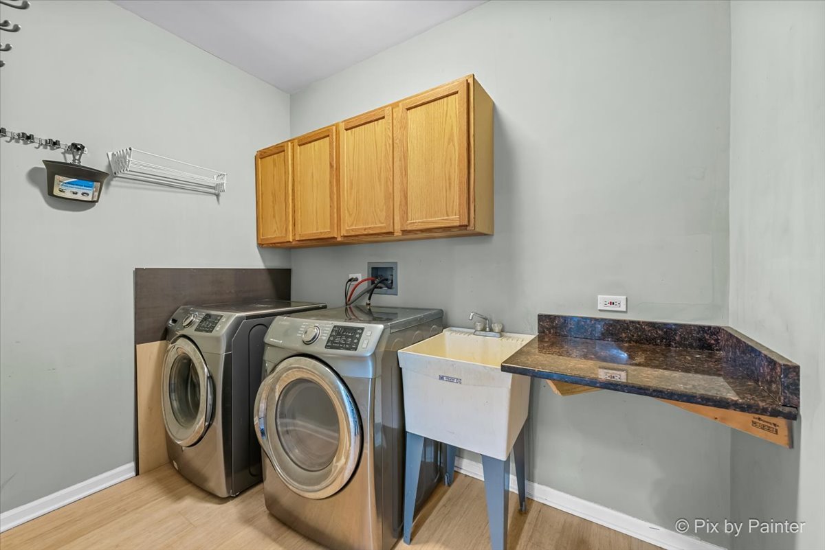 2045 Morningview Drive, Hoffman Estates, IL 60192