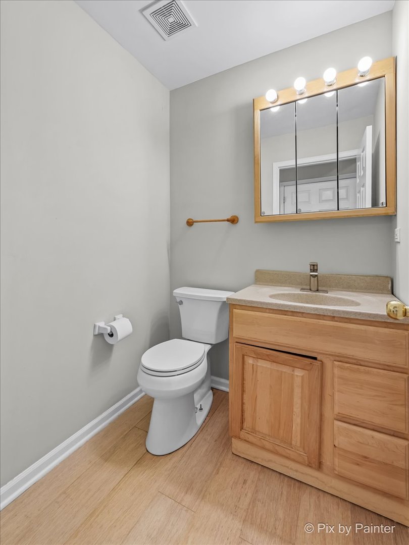 2045 Morningview Drive, Hoffman Estates, IL 60192