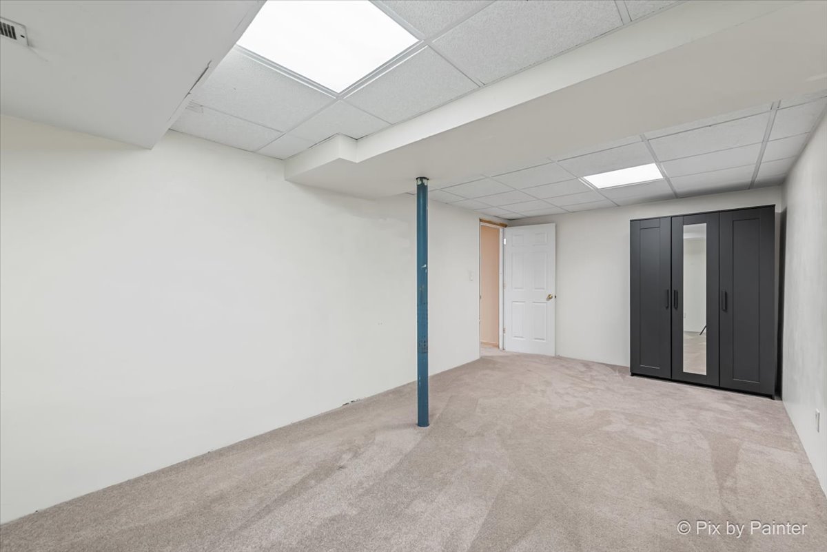 2045 Morningview Drive, Hoffman Estates, IL 60192