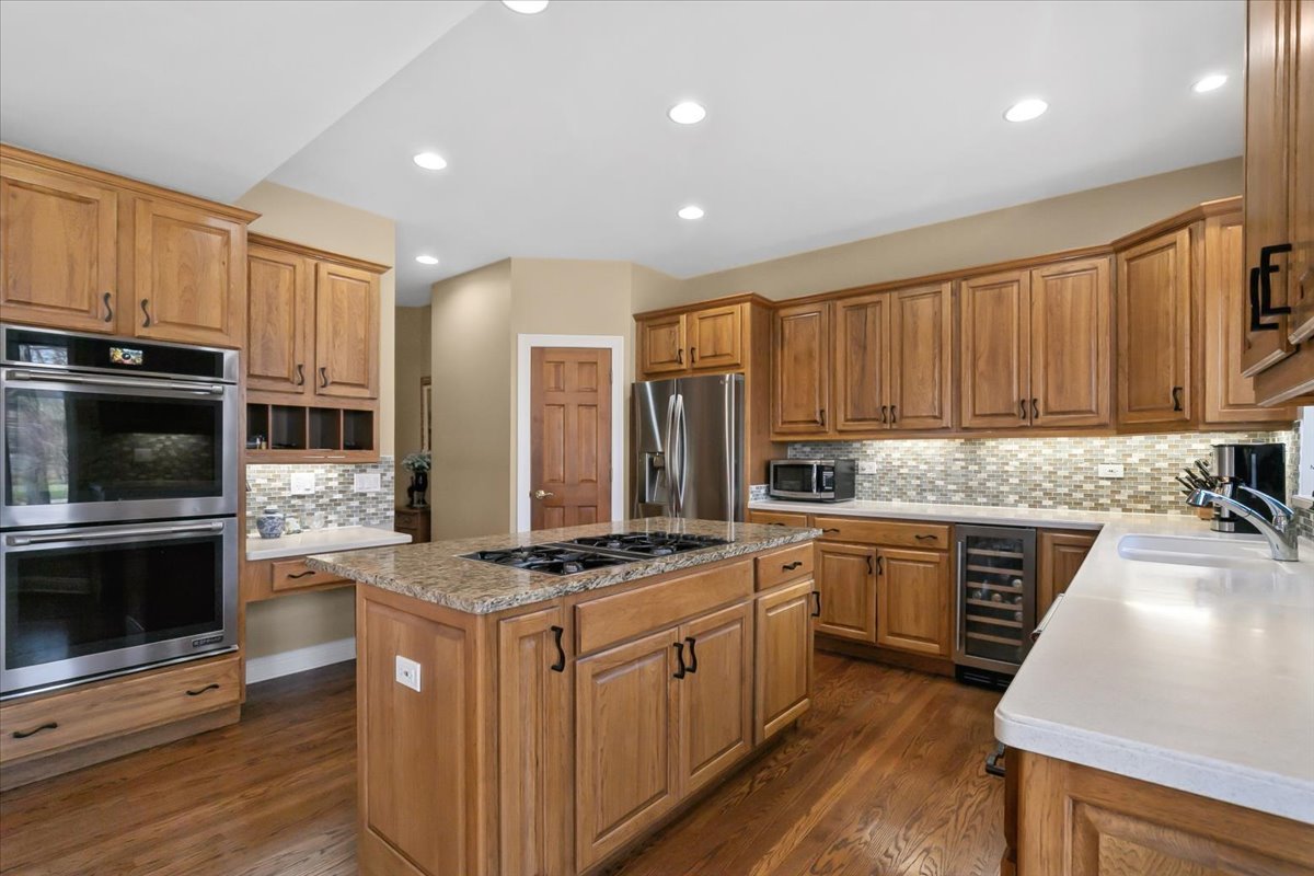 1065 Vineyard Drive, Gurnee, IL 60031