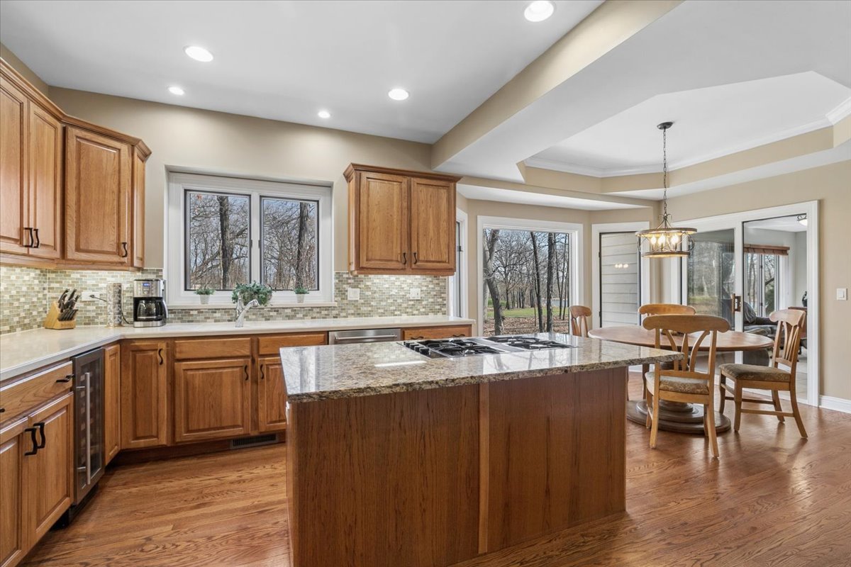 1065 Vineyard Drive, Gurnee, IL 60031