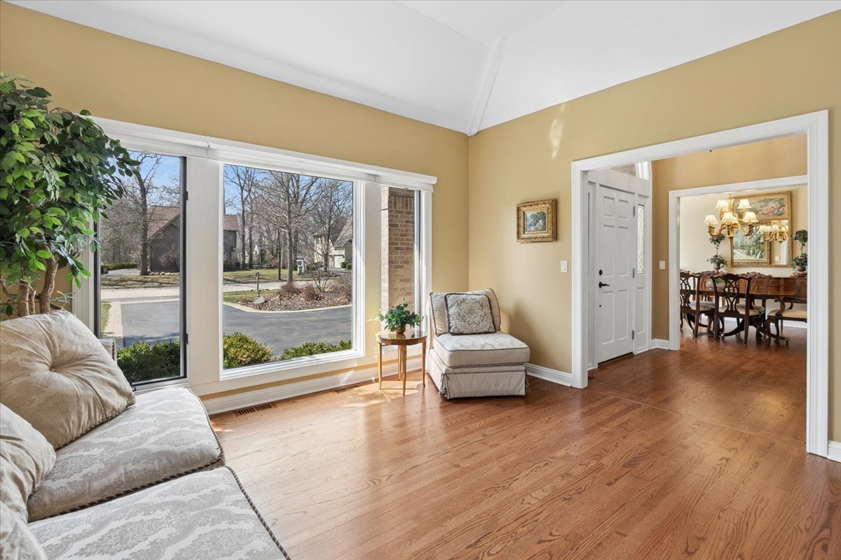 1065 Vineyard Drive, Gurnee, IL 60031