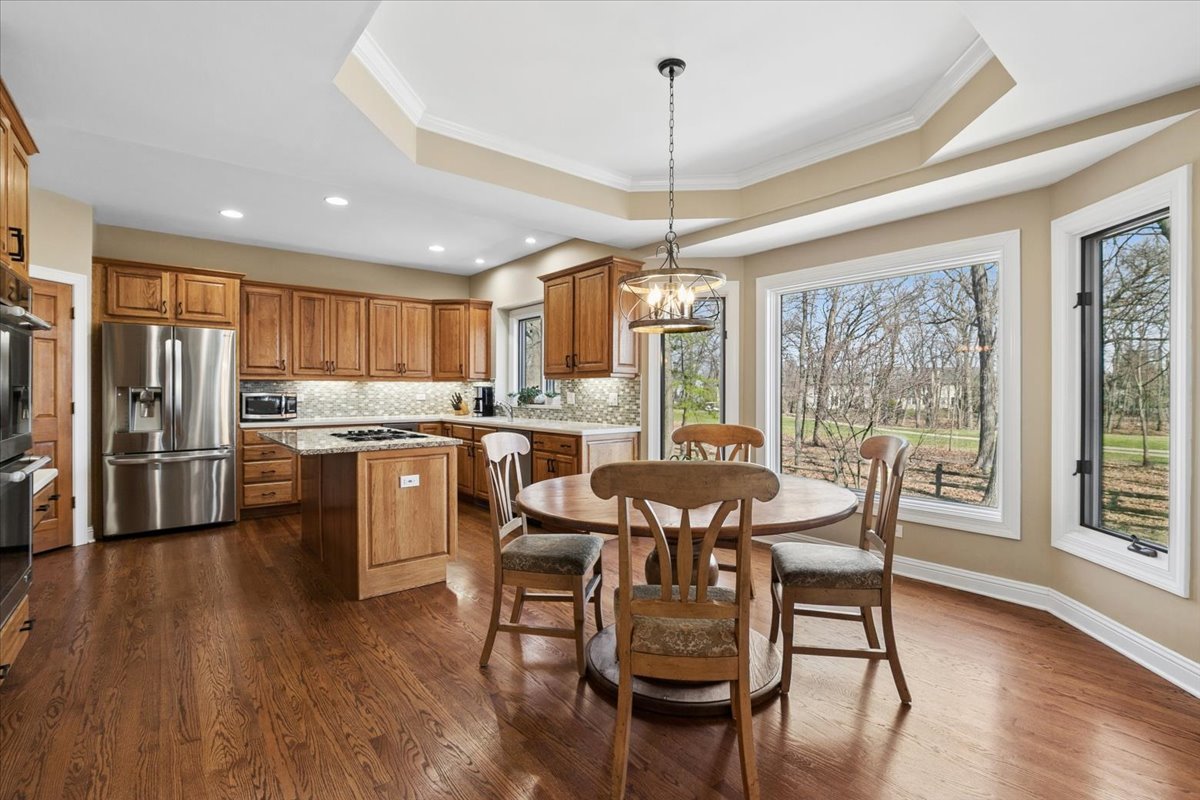 1065 Vineyard Drive, Gurnee, IL 60031