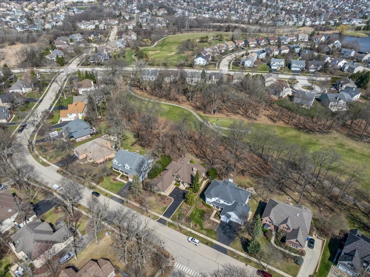 1065 Vineyard Drive, Gurnee, IL 60031