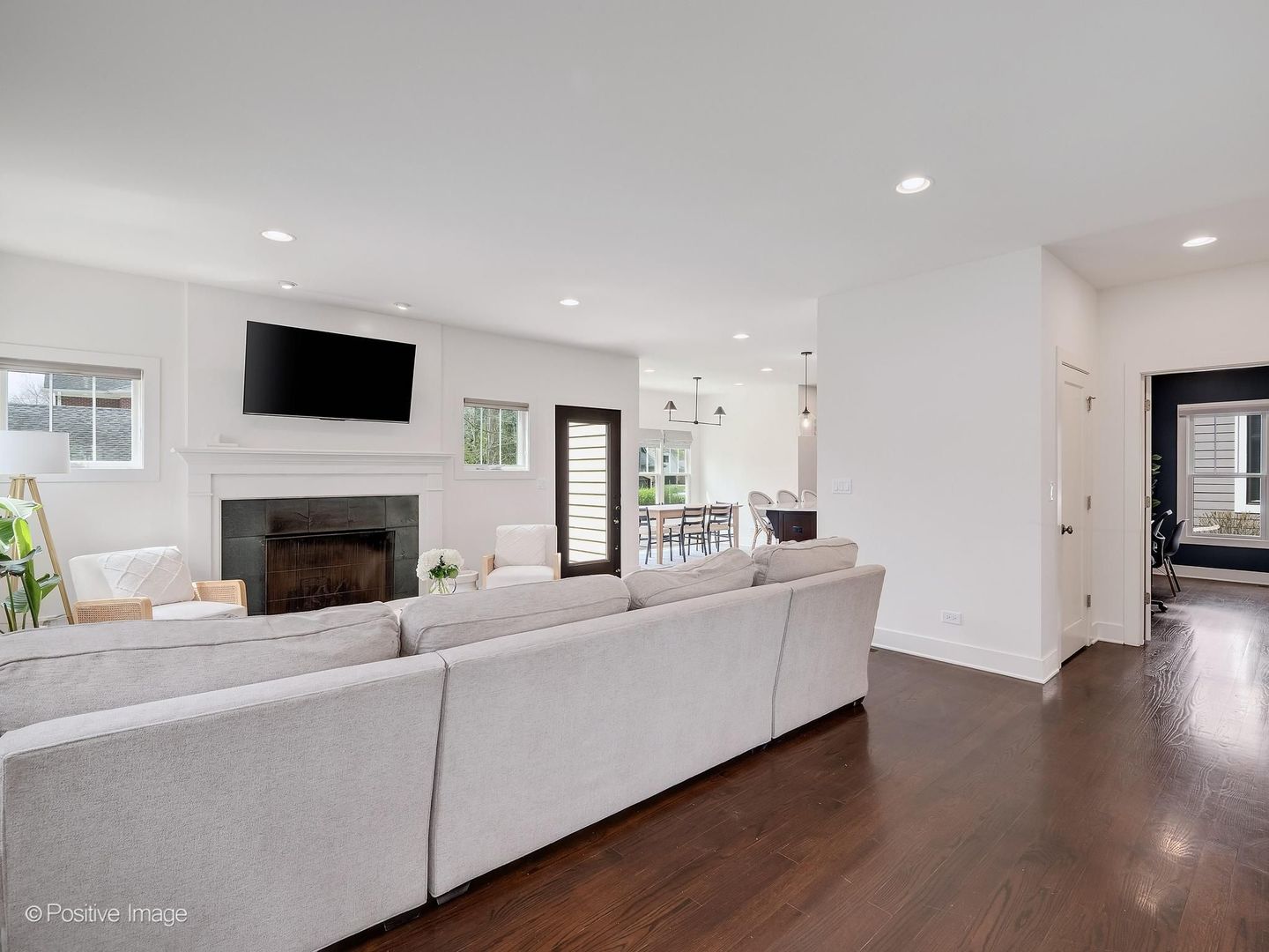 4142 Rose Avenue, Western Springs, IL 60558