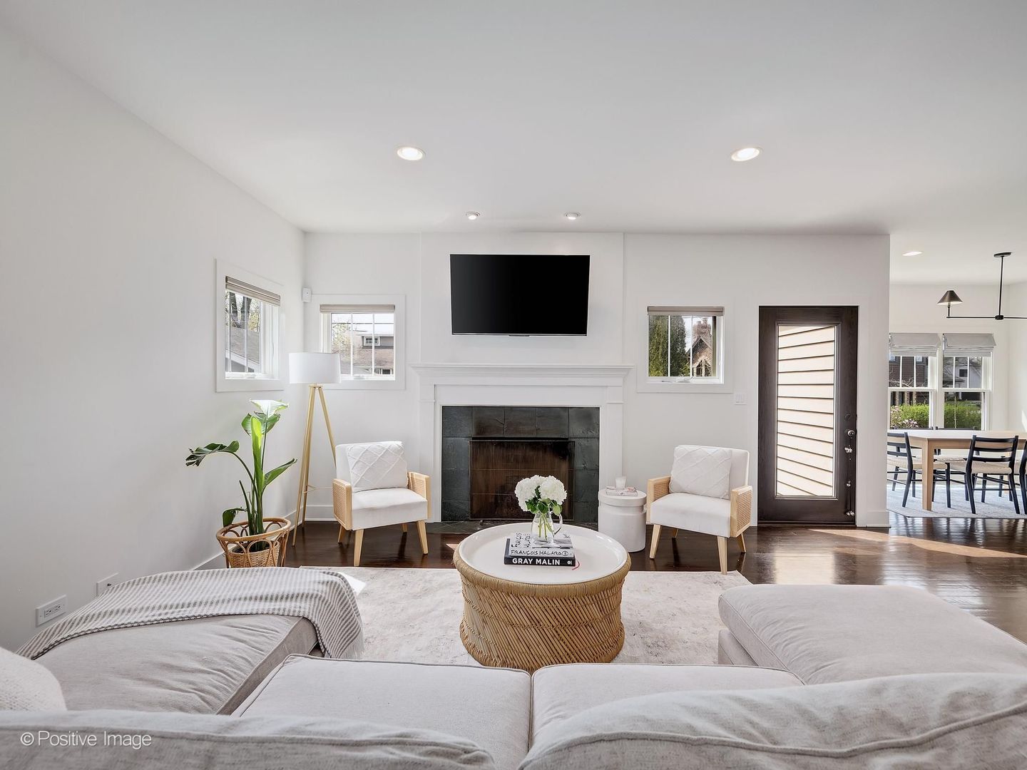 4142 Rose Avenue, Western Springs, IL 60558