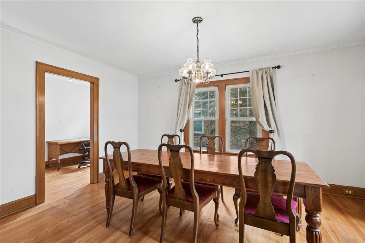 1319 N Ash Street, Waukegan, IL 60085