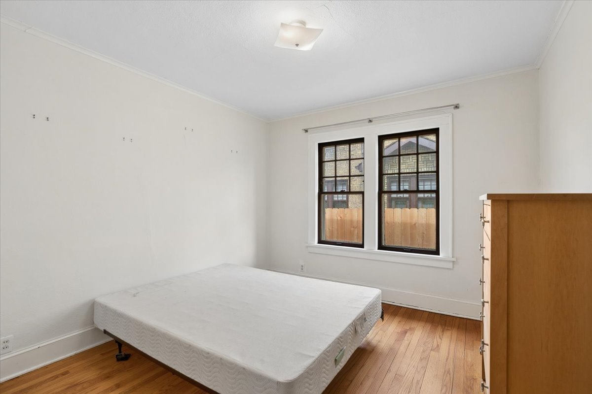 1319 N Ash Street, Waukegan, IL 60085