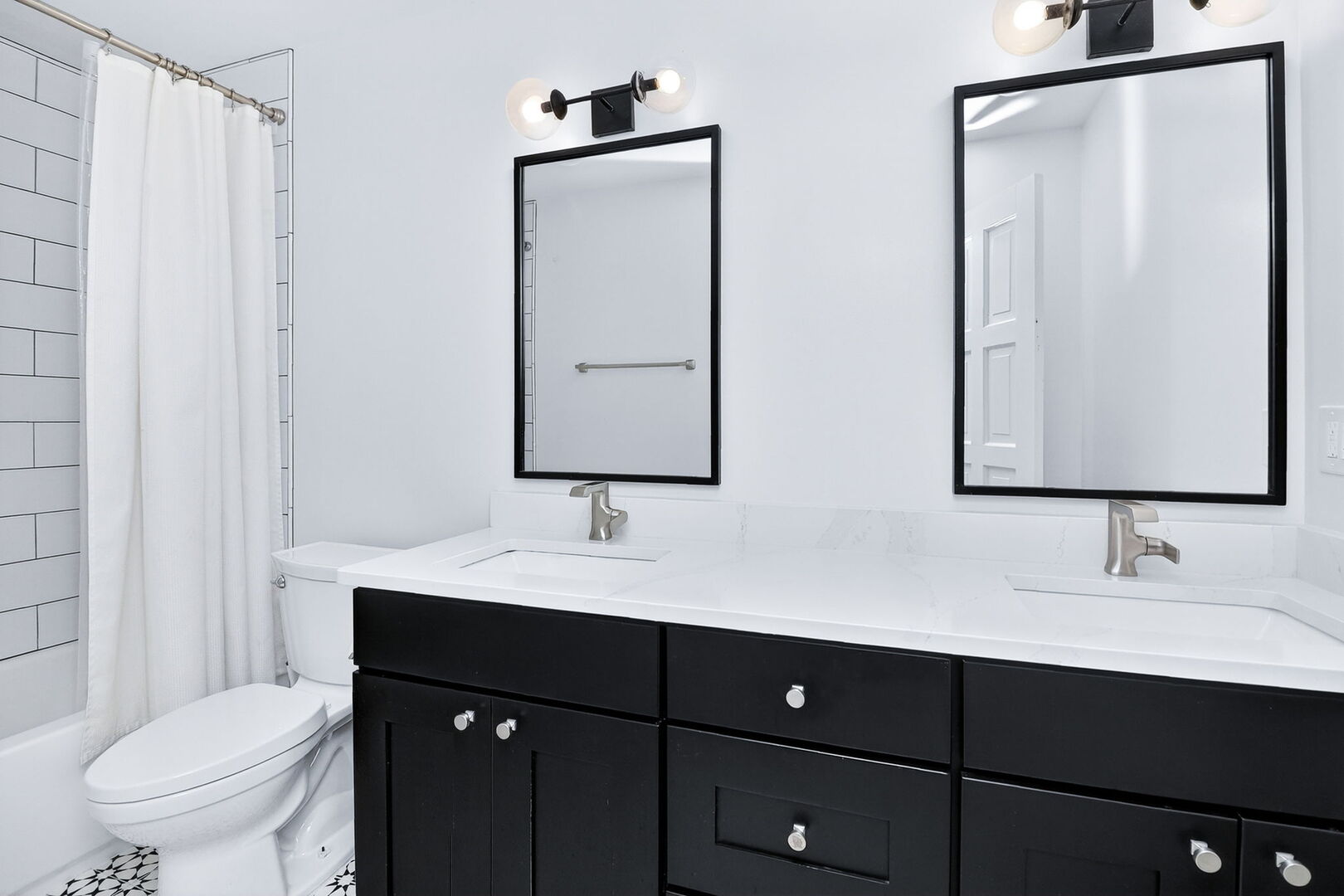 1919 Coach Drive, Naperville, IL 60565