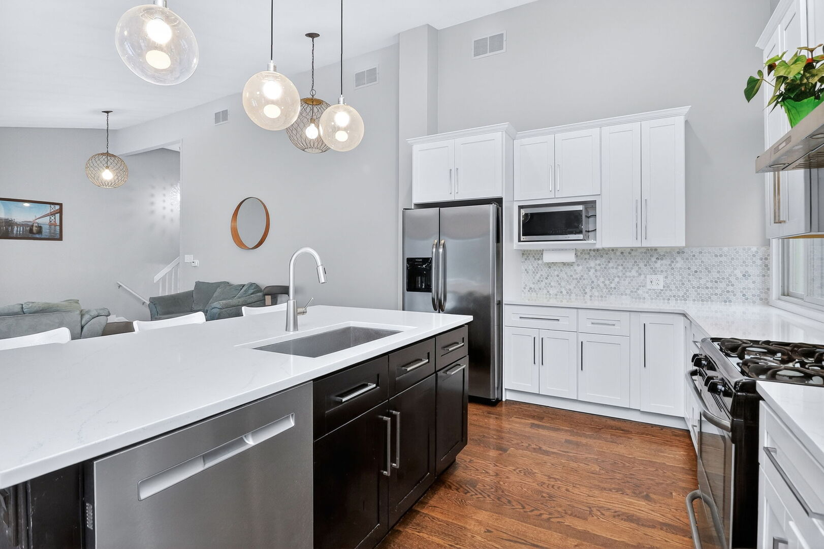 1919 Coach Drive, Naperville, IL 60565