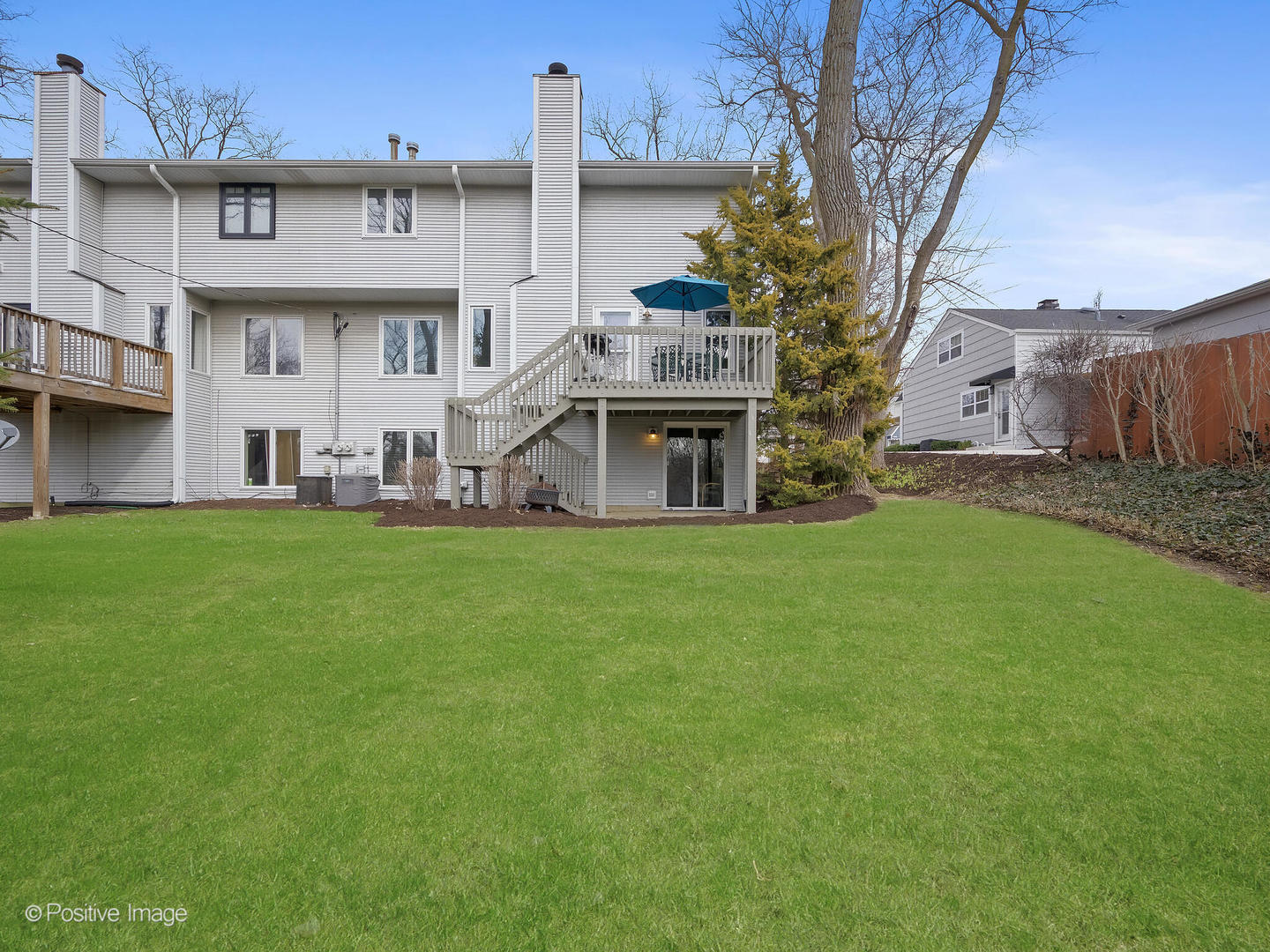 412 Lawrence Avenue, Glen Ellyn, IL 60137