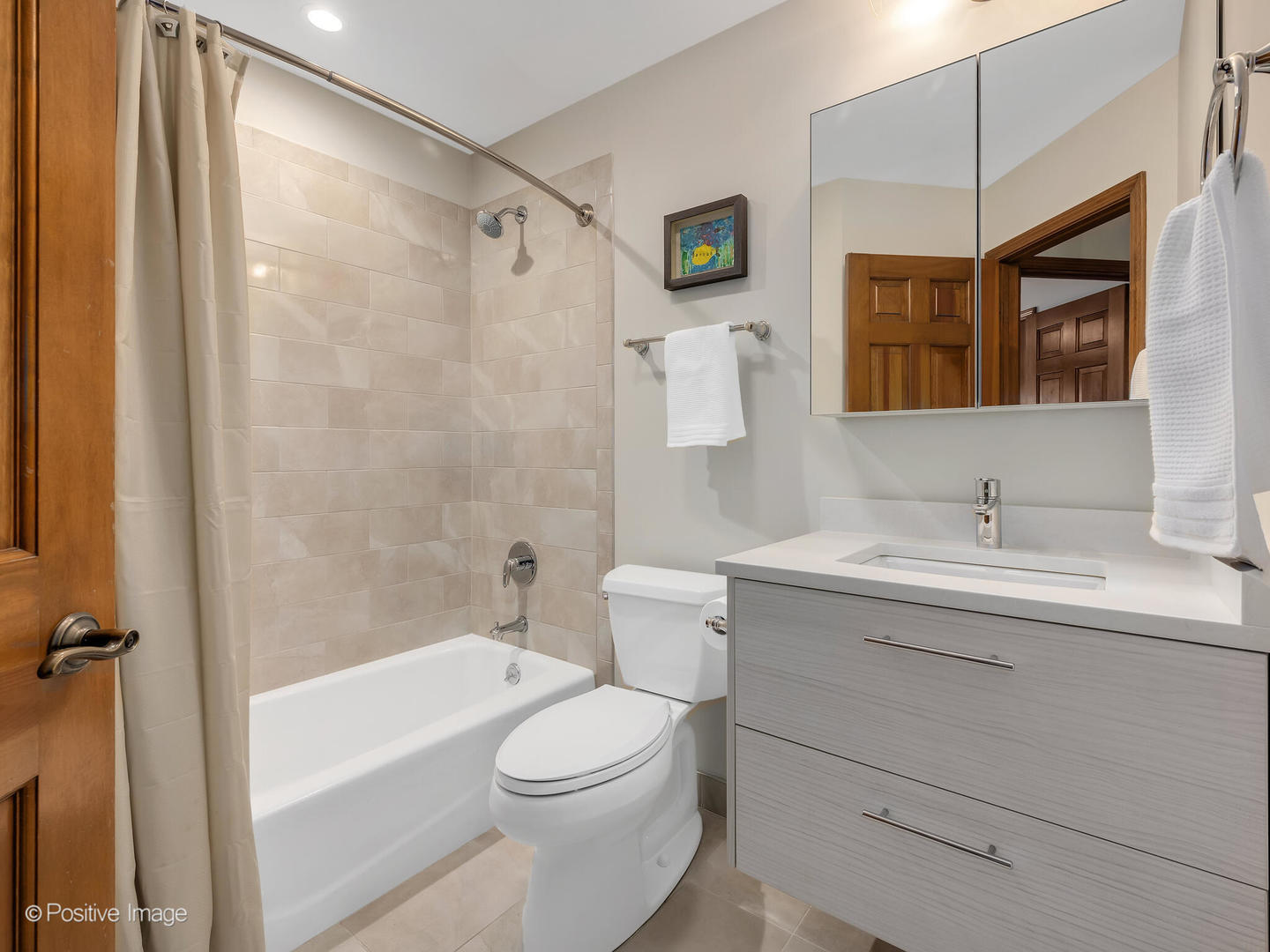 412 Lawrence Avenue, Glen Ellyn, IL 60137