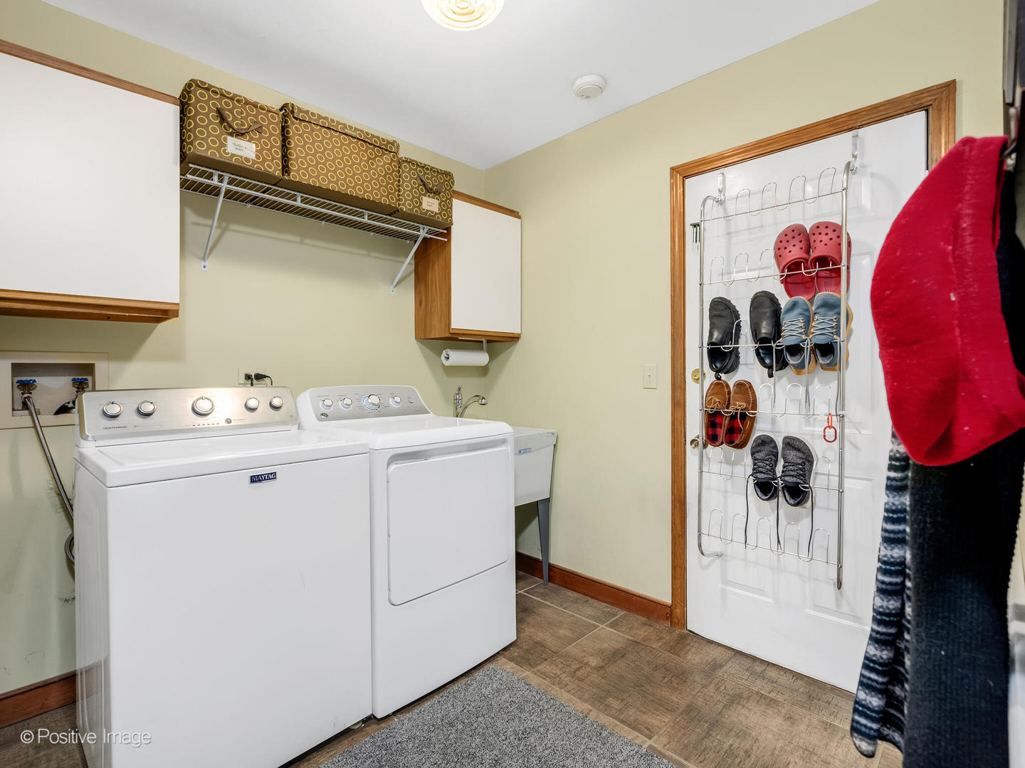 412 Lawrence Avenue, Glen Ellyn, IL 60137