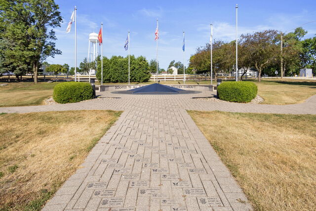 652 Penfield Street, Beecher, IL 60401