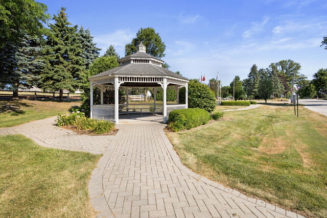 652 Penfield Street, Beecher, IL 60401