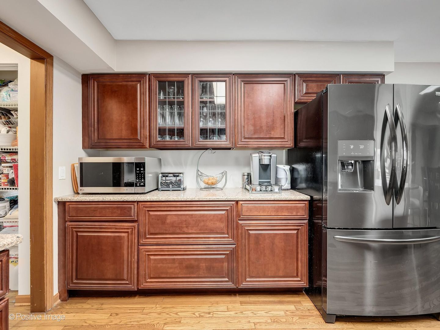 612 Stuart Drive, Carol Stream, IL 60188