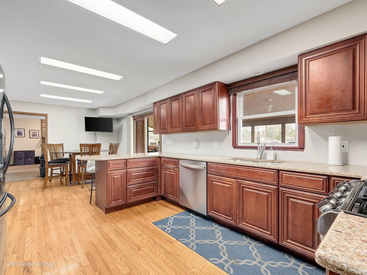 612 Stuart Drive, Carol Stream, IL 60188