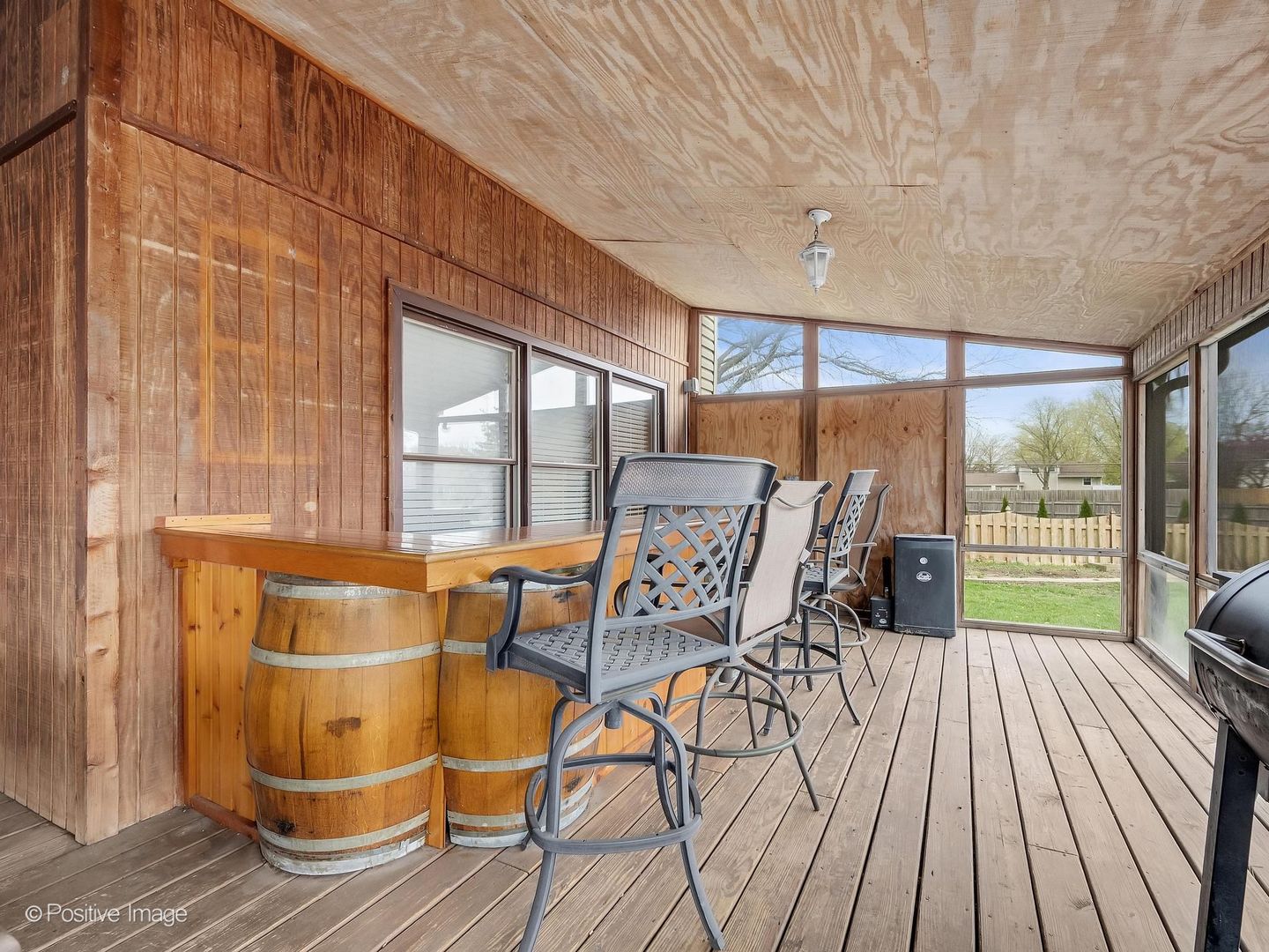 612 Stuart Drive, Carol Stream, IL 60188