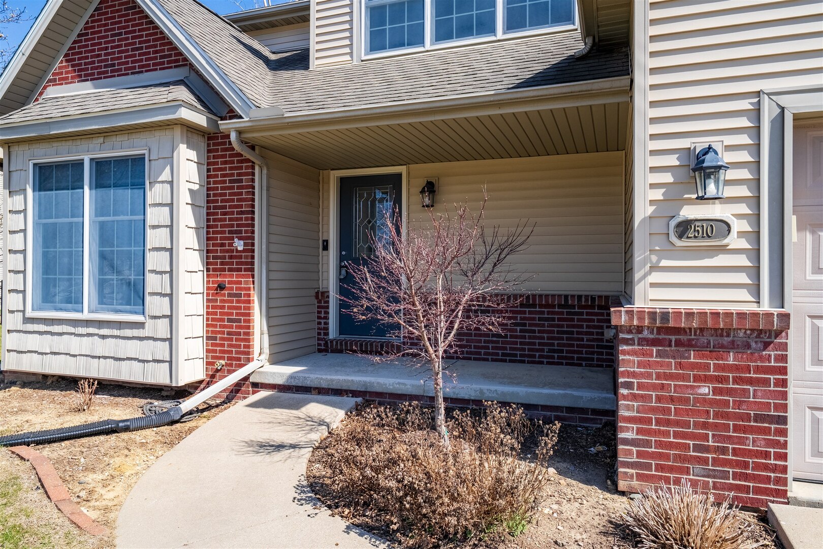 2510 Crooked Creek Road, Bloomington, IL 61705