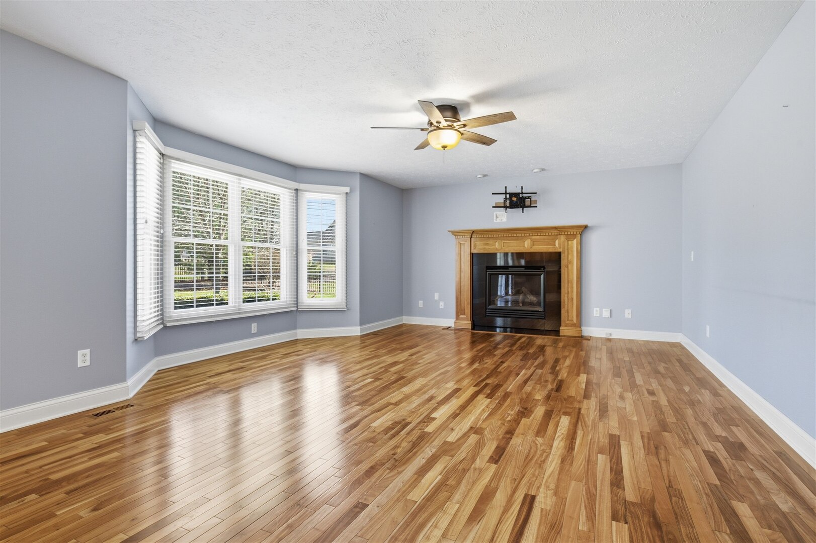 2510 Crooked Creek Road, Bloomington, IL 61705