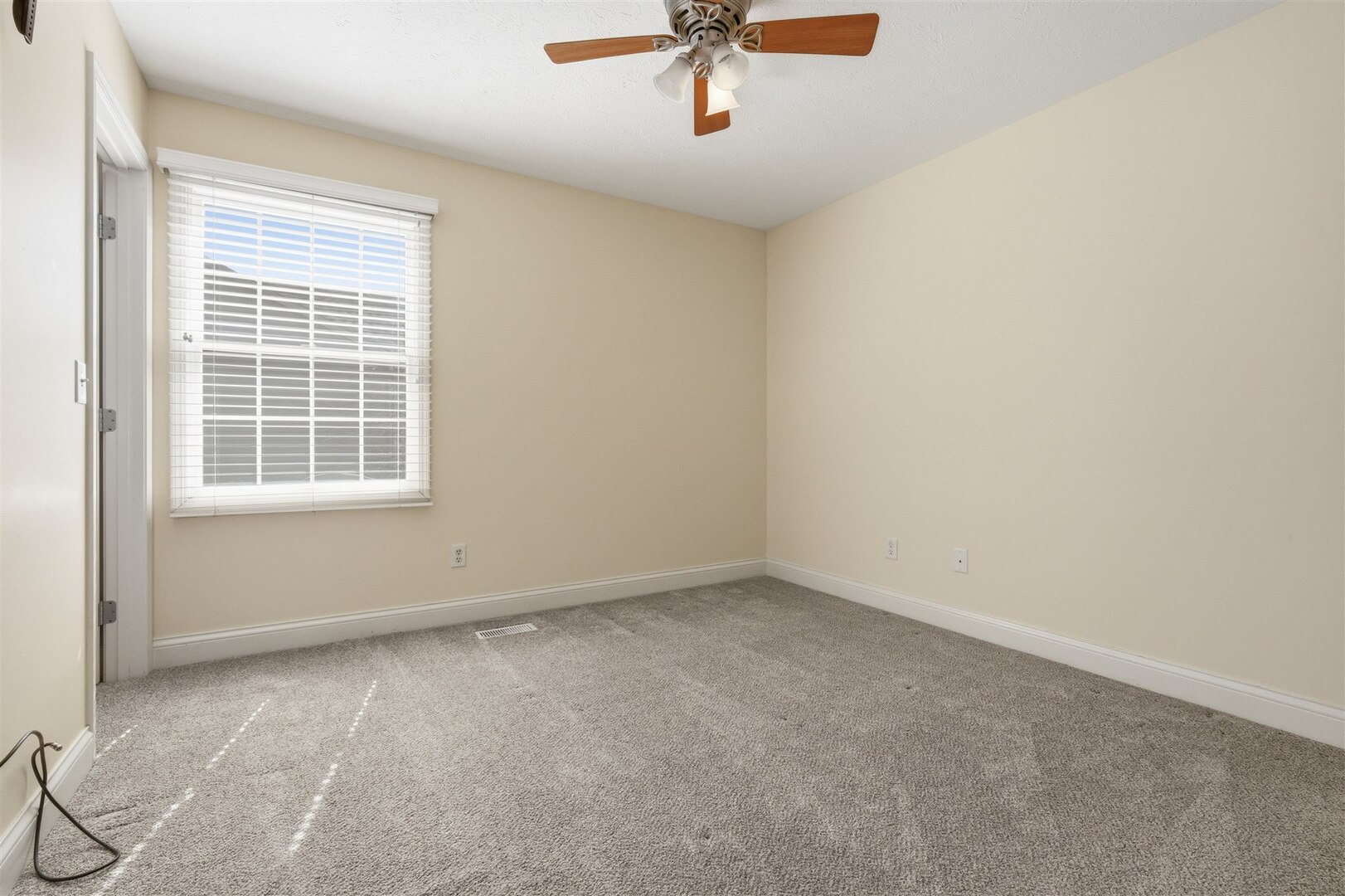 2510 Crooked Creek Road, Bloomington, IL 61705