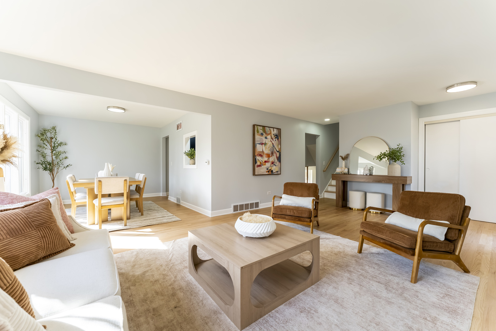 2205 Country Knoll Lane, Elgin, IL 60123