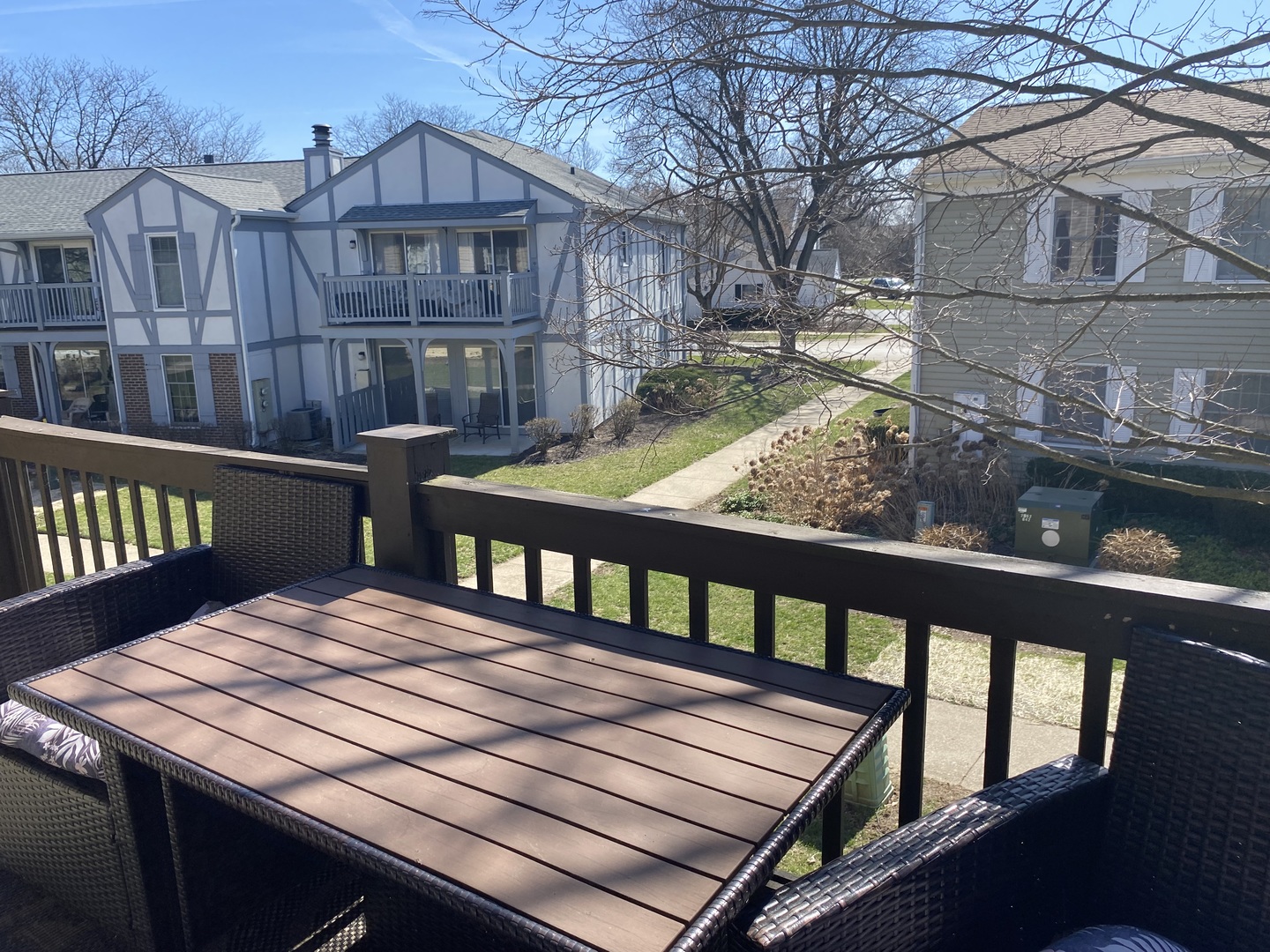 50 Plymouth Court #202B, Naperville, IL 60565