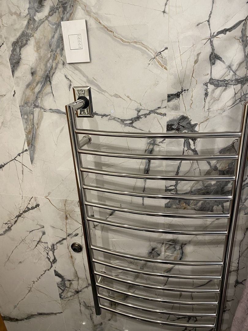 50 Plymouth Court #202B, Naperville, IL 60565