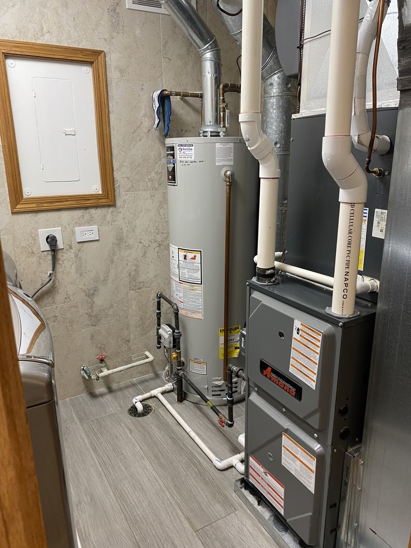 50 Plymouth Court #202B, Naperville, IL 60565