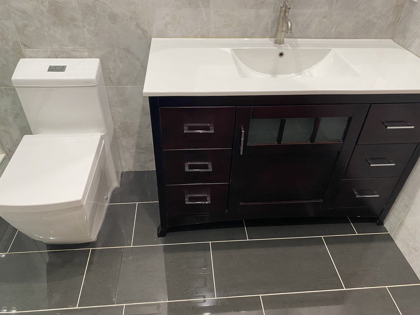 50 Plymouth Court #202B, Naperville, IL 60565