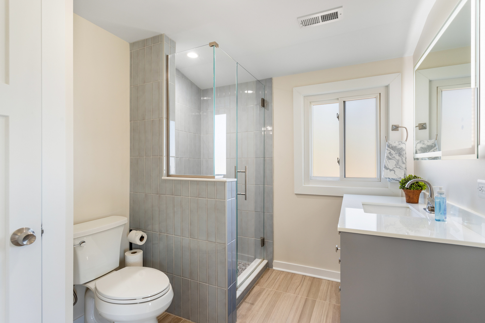 2945 Vernon Avenue, Brookfield, IL 60513