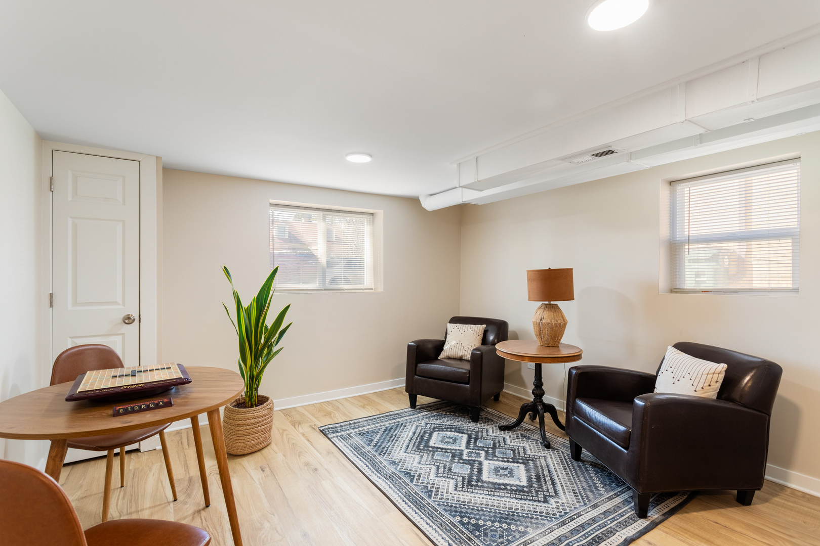 2945 Vernon Avenue, Brookfield, IL 60513