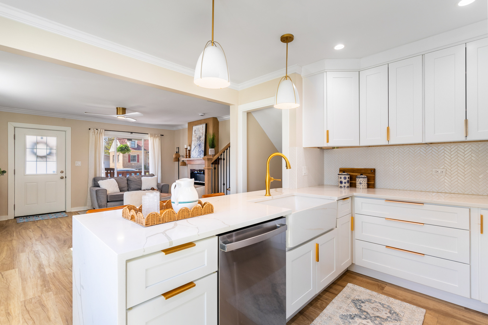 2945 Vernon Avenue, Brookfield, IL 60513