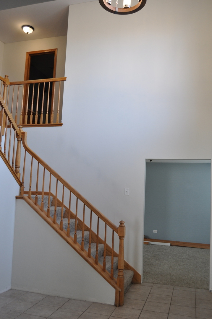 900 Shorewood Drive, Shorewood, IL 60404