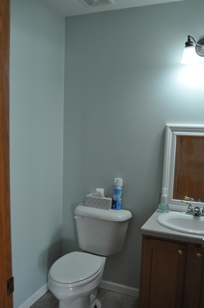 900 Shorewood Drive, Shorewood, IL 60404