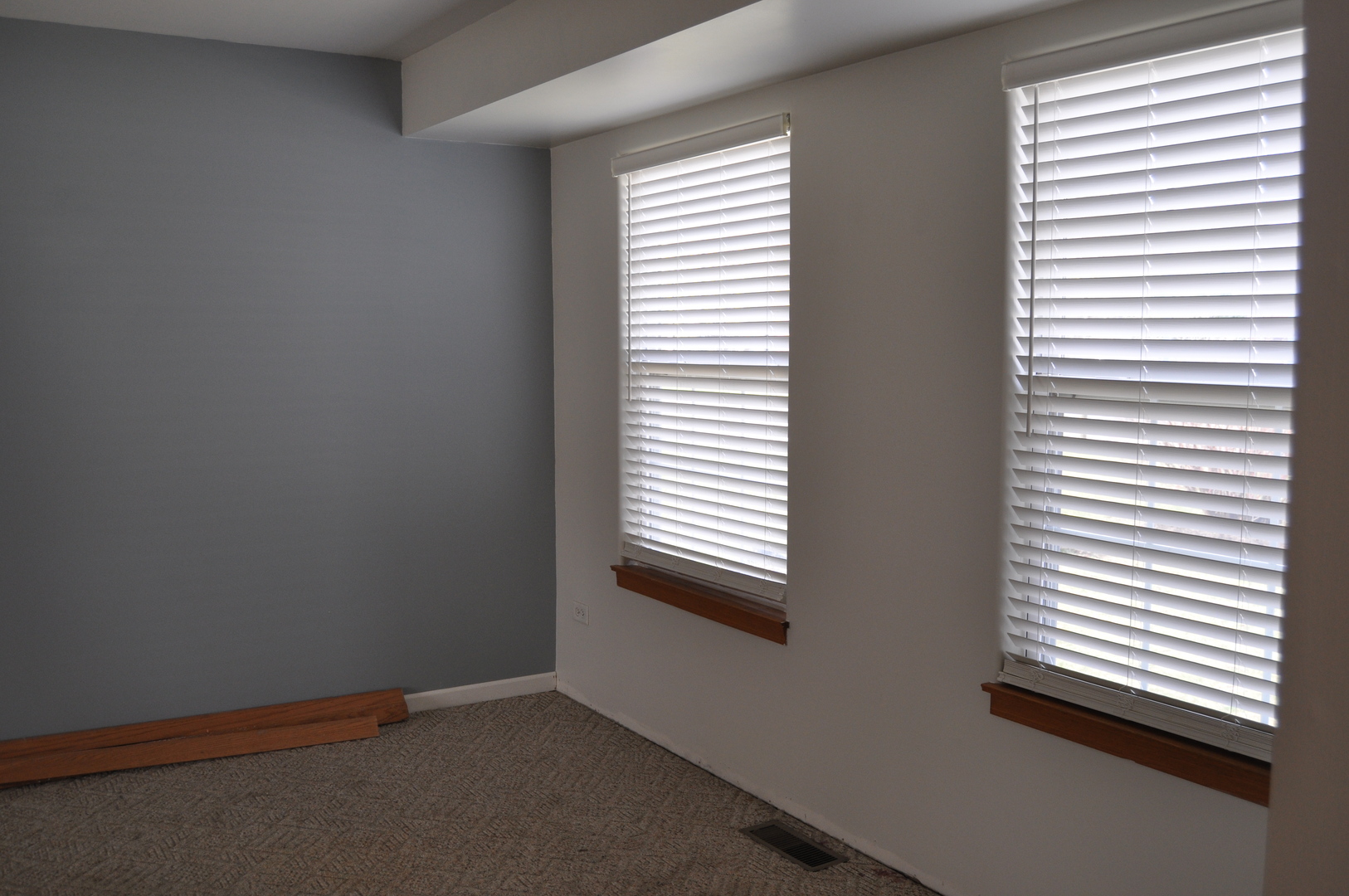 900 Shorewood Drive, Shorewood, IL 60404