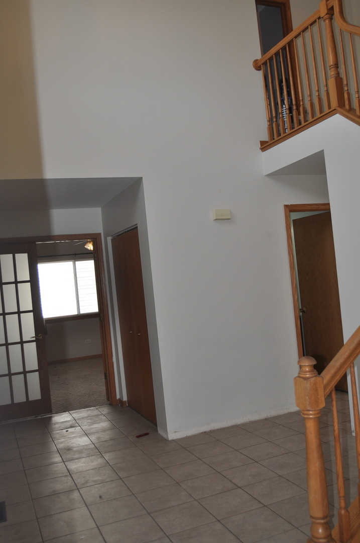 900 Shorewood Drive, Shorewood, IL 60404