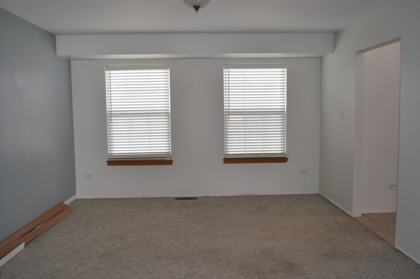 900 Shorewood Drive, Shorewood, IL 60404