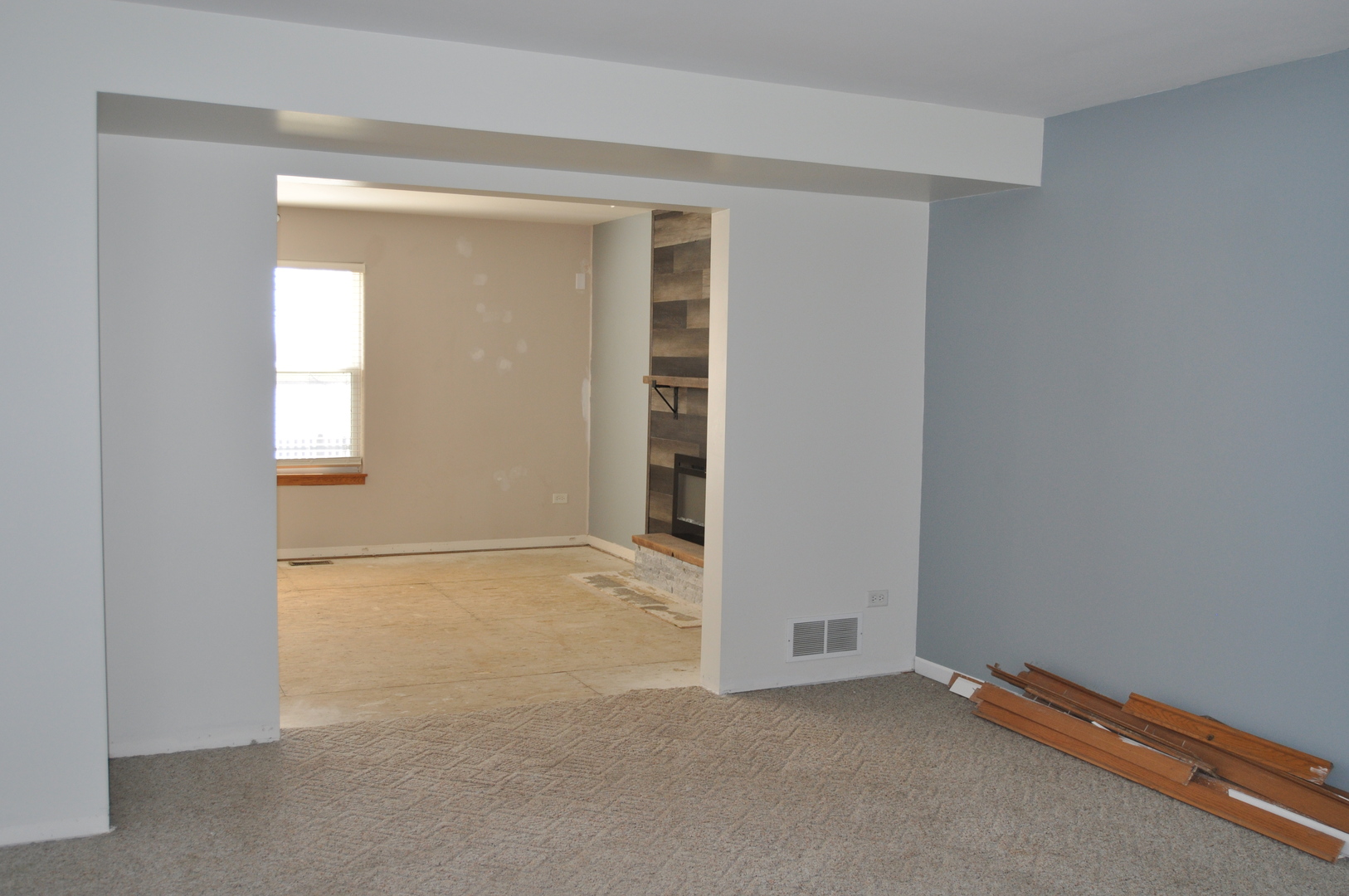 900 Shorewood Drive, Shorewood, IL 60404