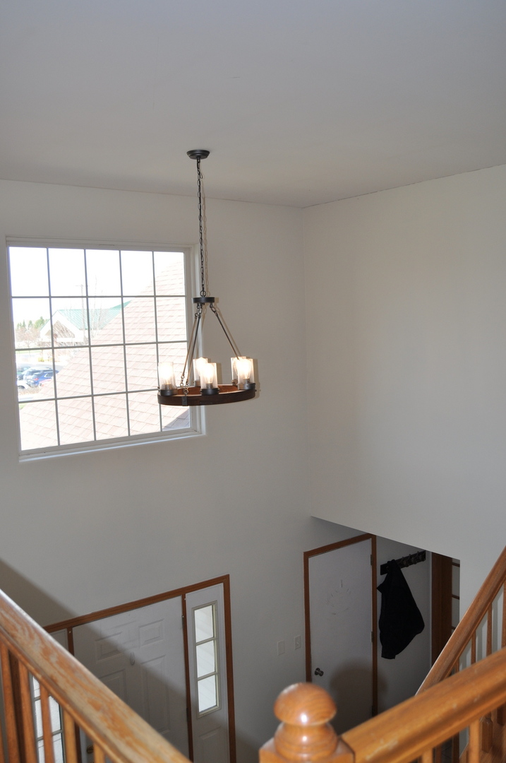 900 Shorewood Drive, Shorewood, IL 60404