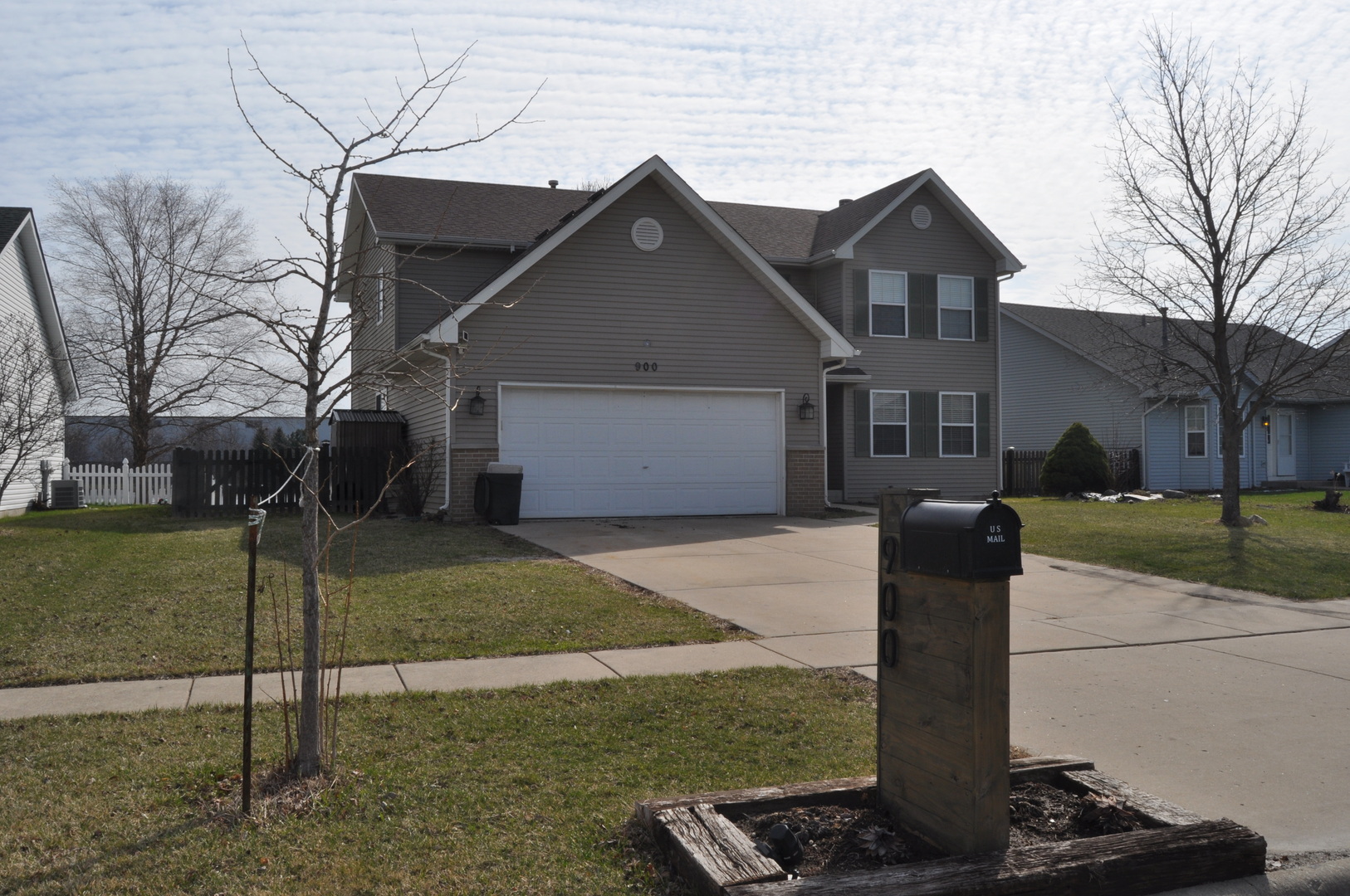 900 Shorewood Drive, Shorewood, IL 60404