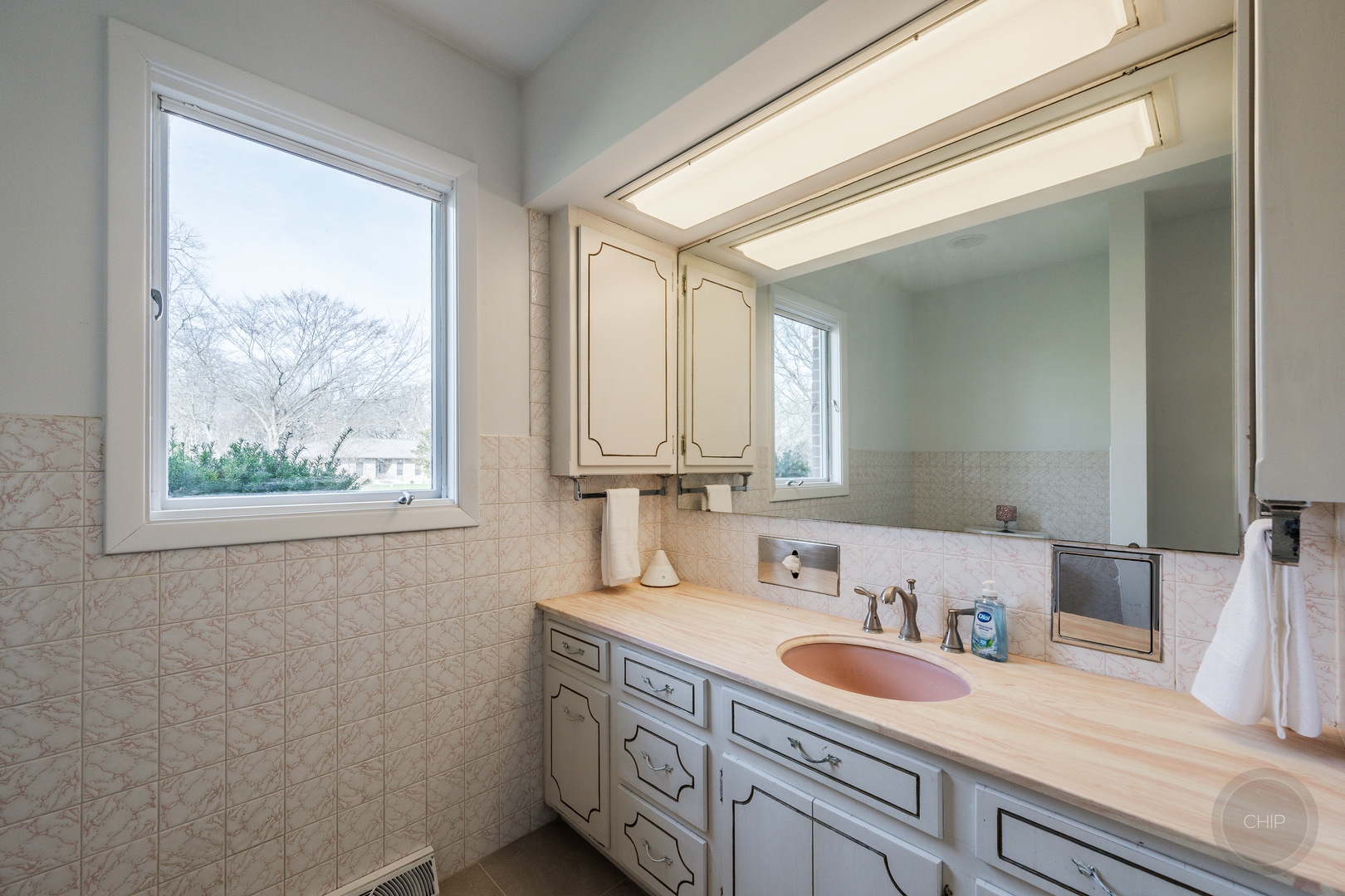 15600 Griswold Springs Road, Plano, IL 60545