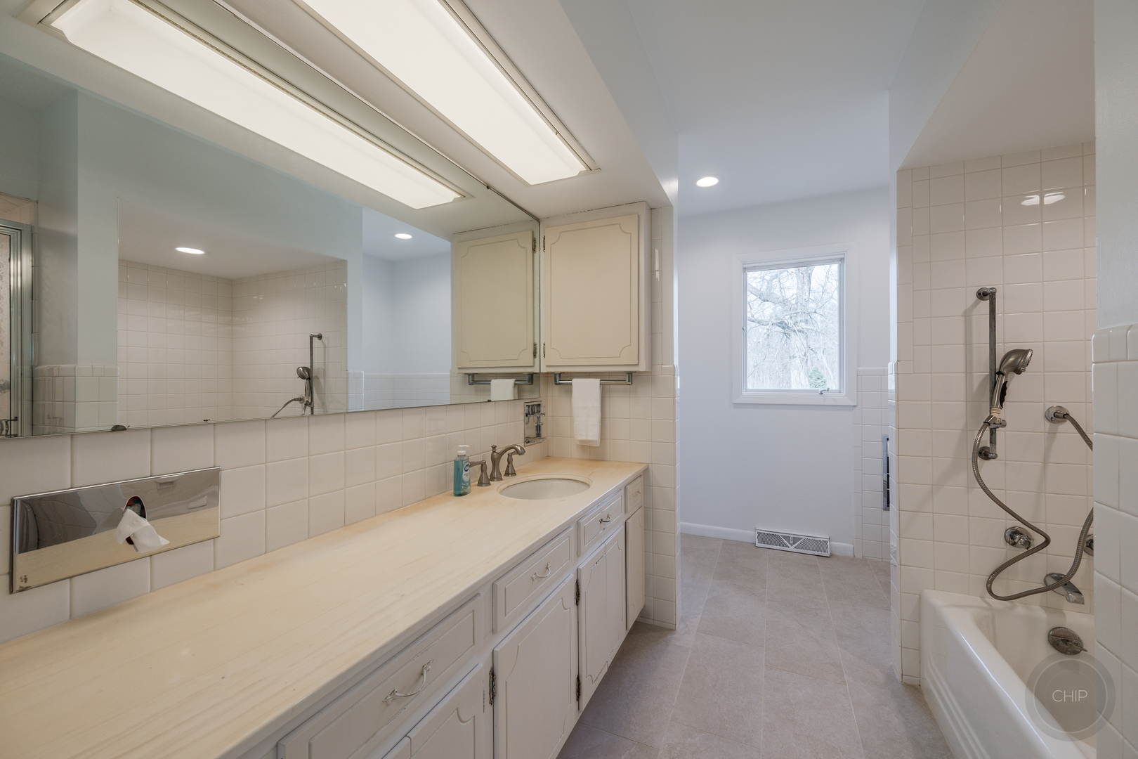 15600 Griswold Springs Road, Plano, IL 60545