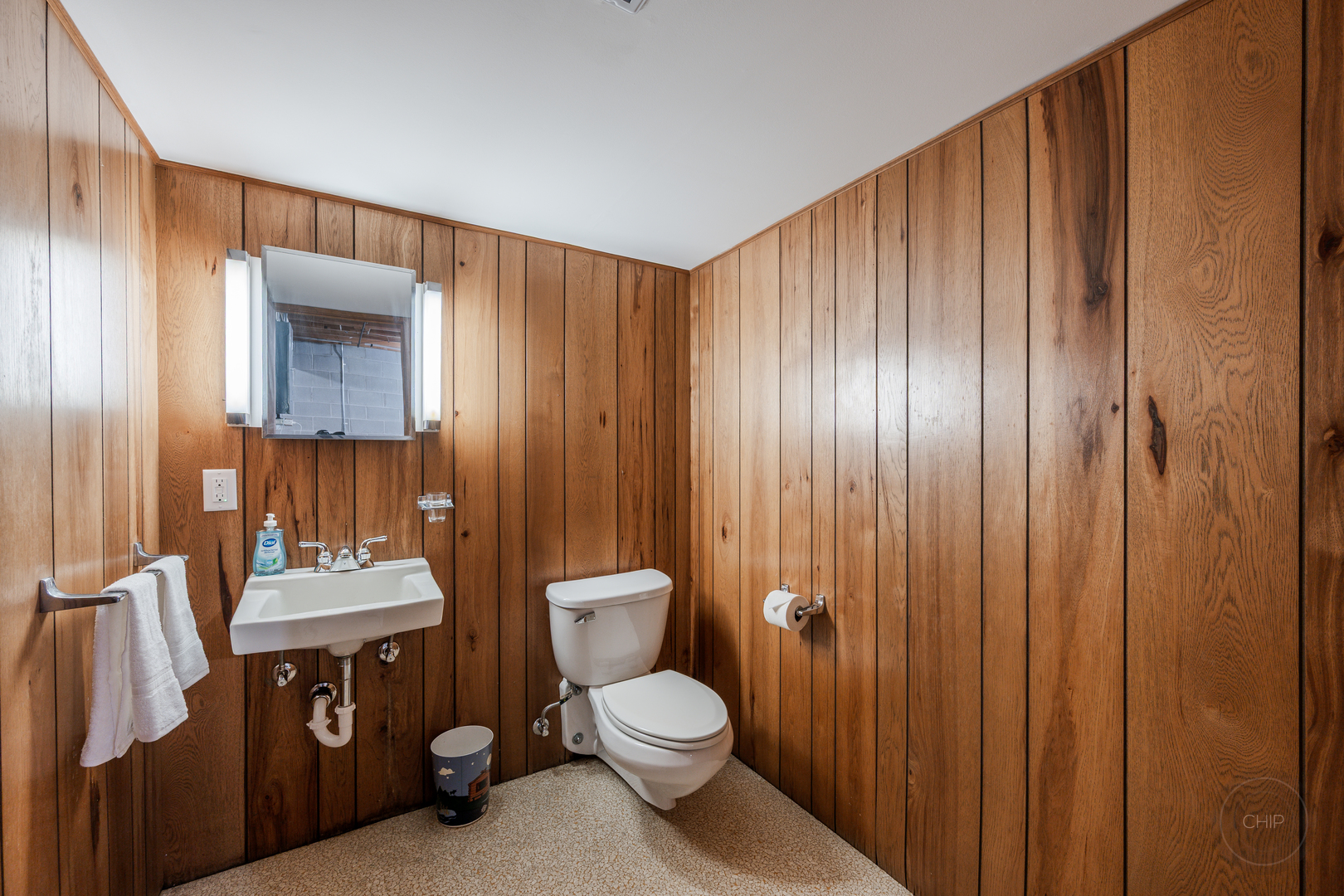 15600 Griswold Springs Road, Plano, IL 60545