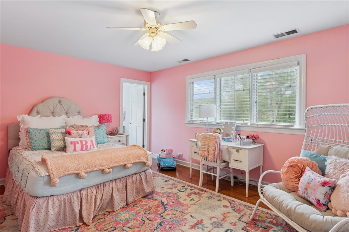 525 36th Street, Downers Grove, IL 60515