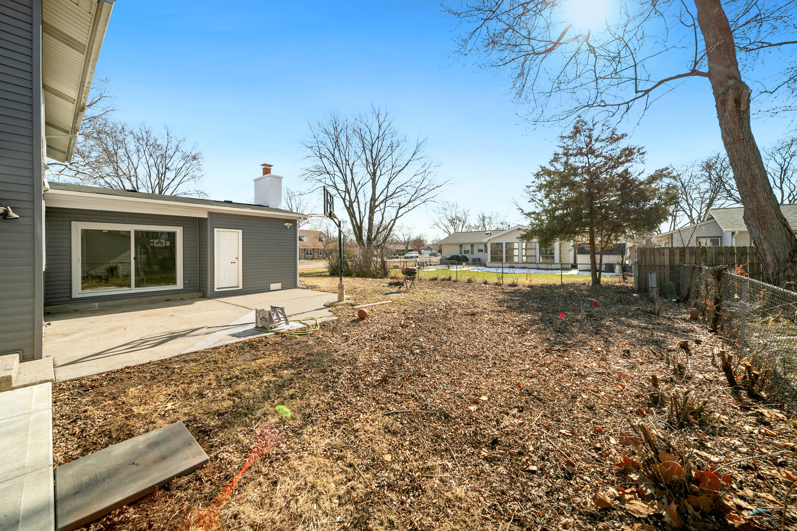 99 Essex Road, Elk Grove Village, IL 60007