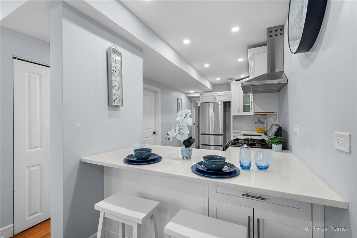 1969 N Lincoln Avenue #1, Chicago, IL 60614