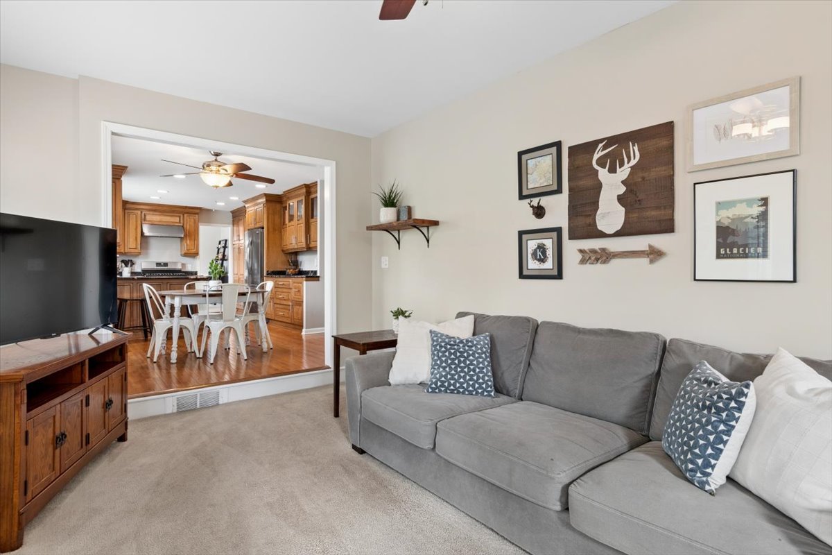 535 Apache Drive, Batavia, IL 60510