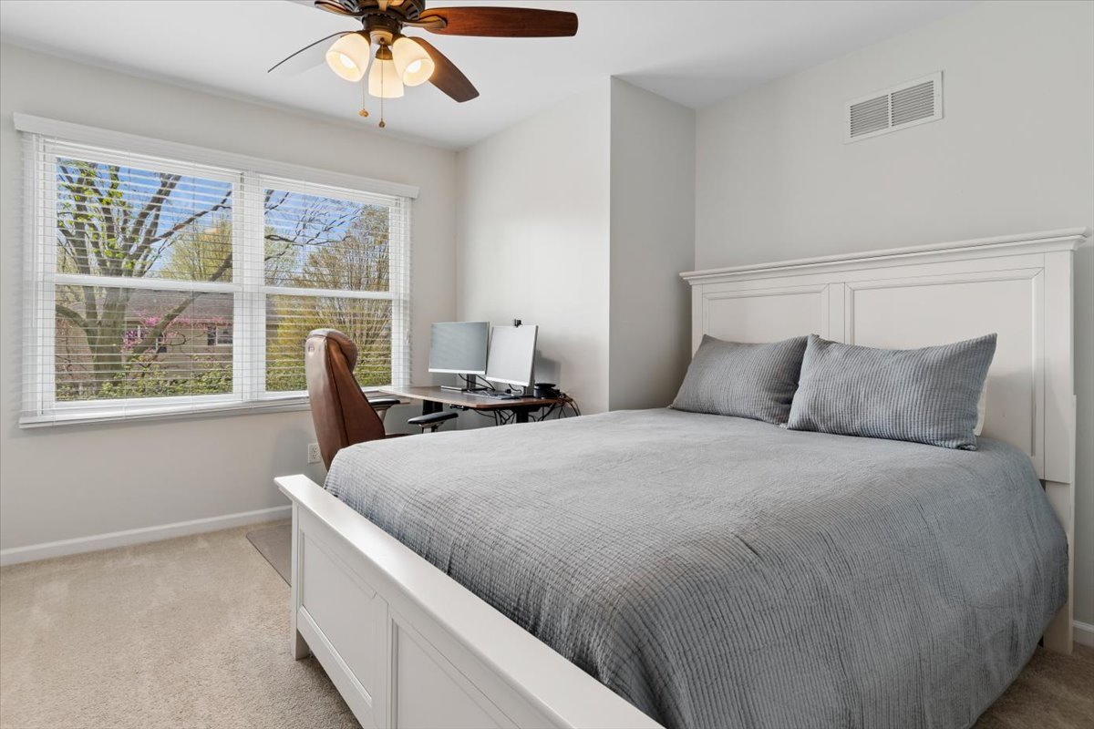 535 Apache Drive, Batavia, IL 60510