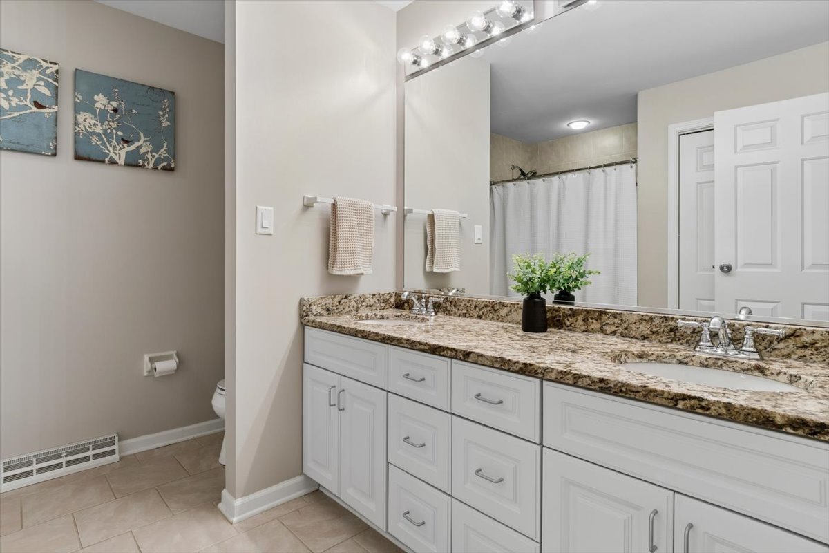 535 Apache Drive, Batavia, IL 60510